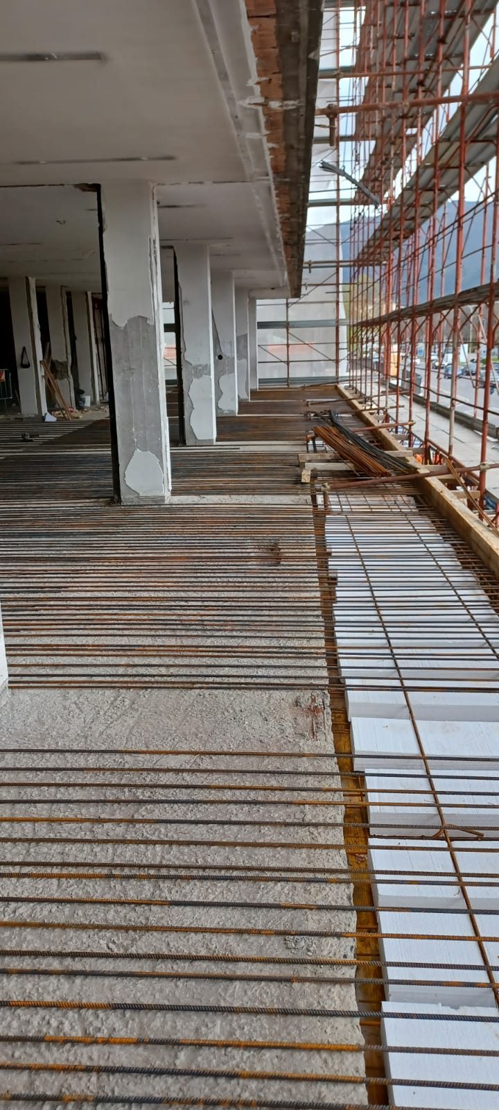 Riqualificazione Edificio Uffici e Residenze - Prato
