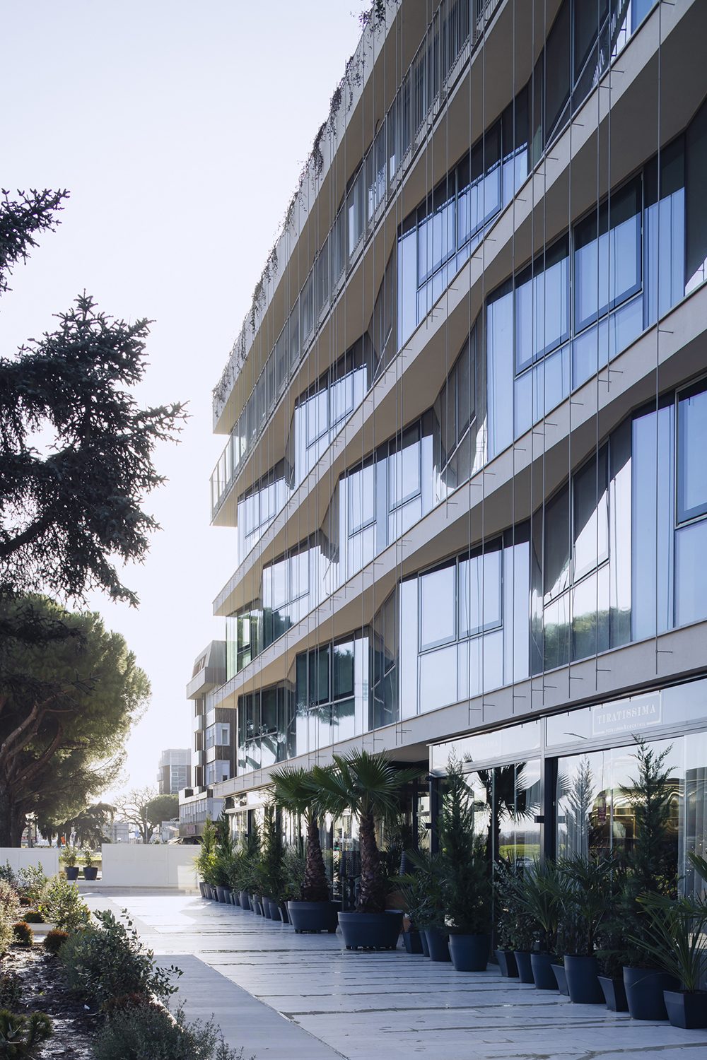 Riqualificazione Edificio Uffici e Residenze - Prato